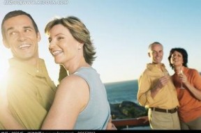 国产夫妻免费,浪漫温馨，共度美好时光